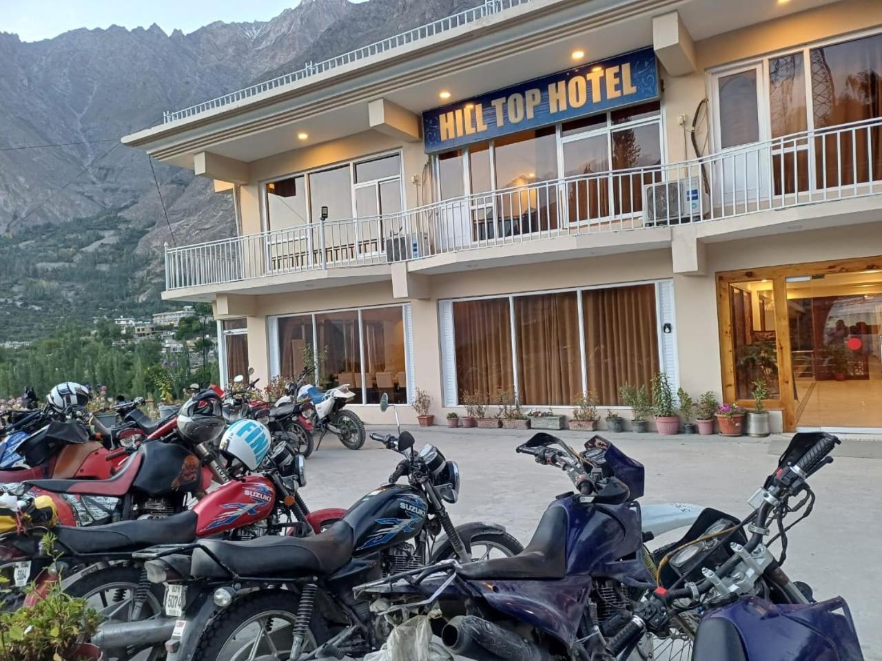 Hilltop Hotel, Hunza Karimabad  Exterior photo